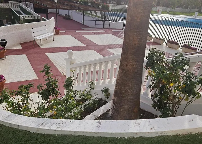 Paraiso Achacay, View Cristianos