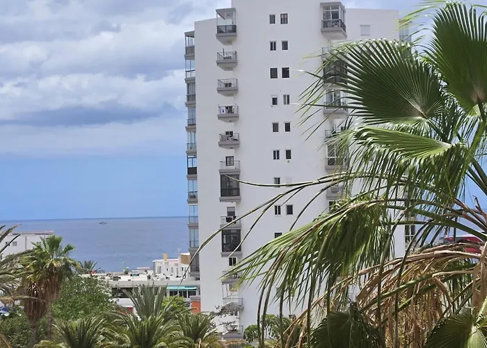 Paraiso Achacay, View Cristianos